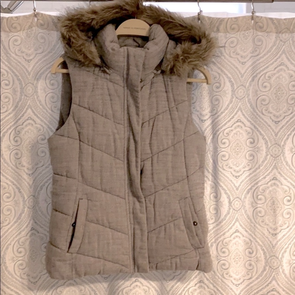 Gap winter vest